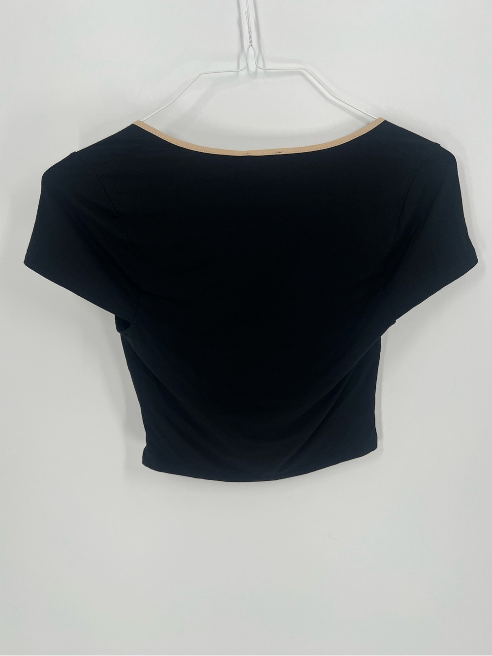 Tiger Mist Women’s Black Sweetheart Bow Crop Top Size Small NWT - Picture 3 of 8